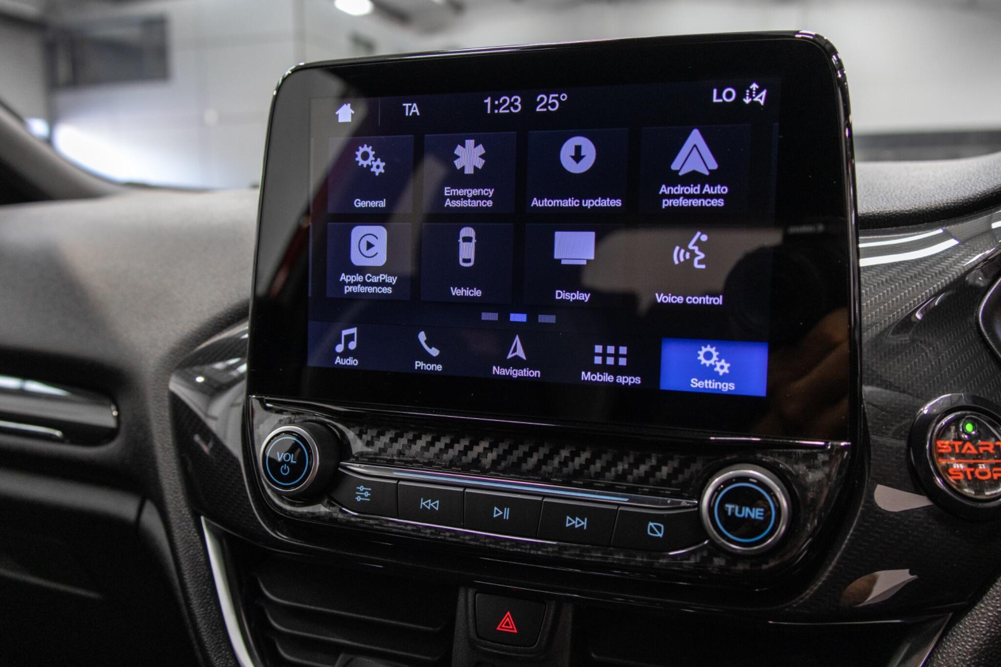 Ford Fiesta - Image 18