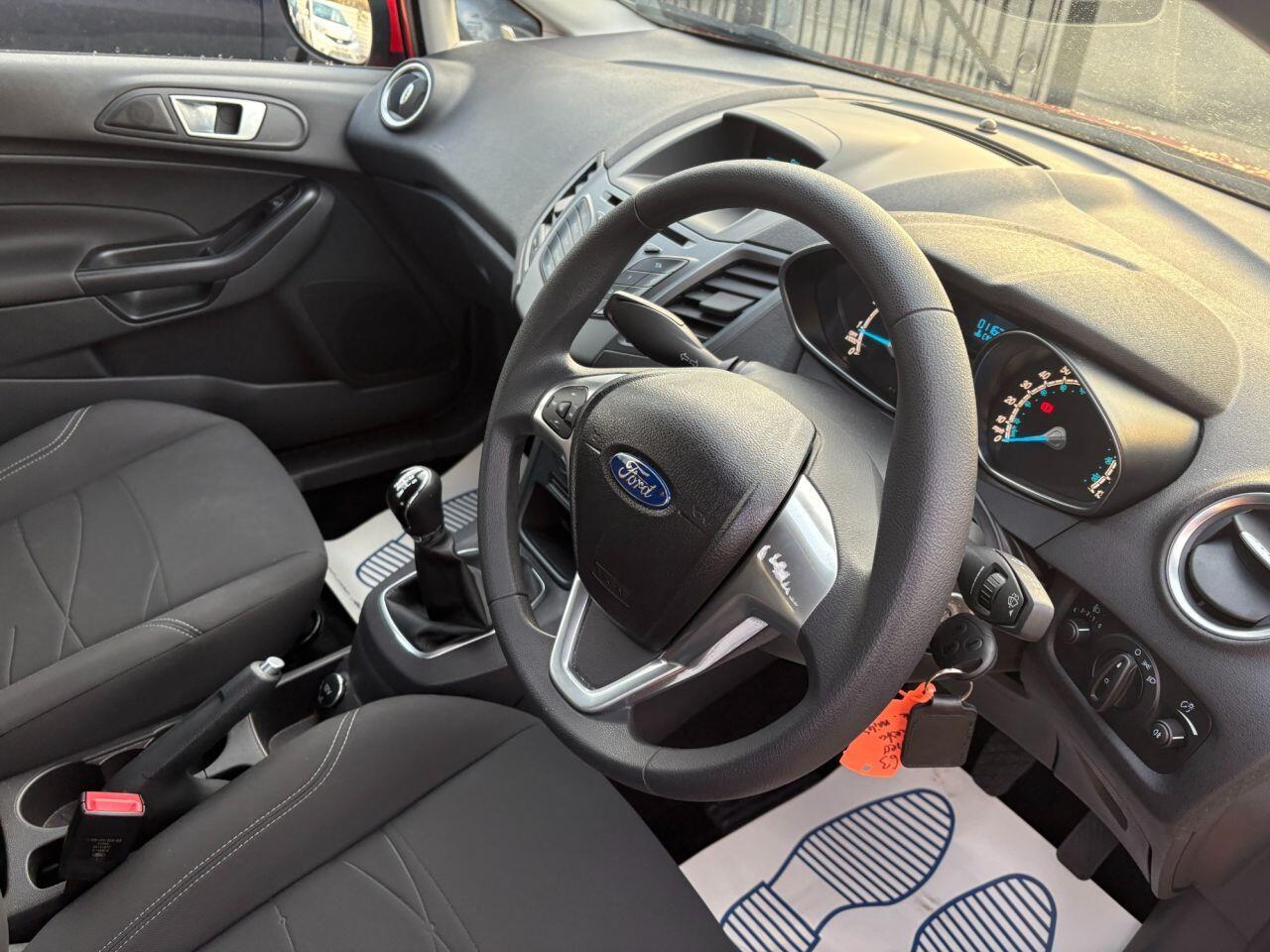 Ford Fiesta - Image 11