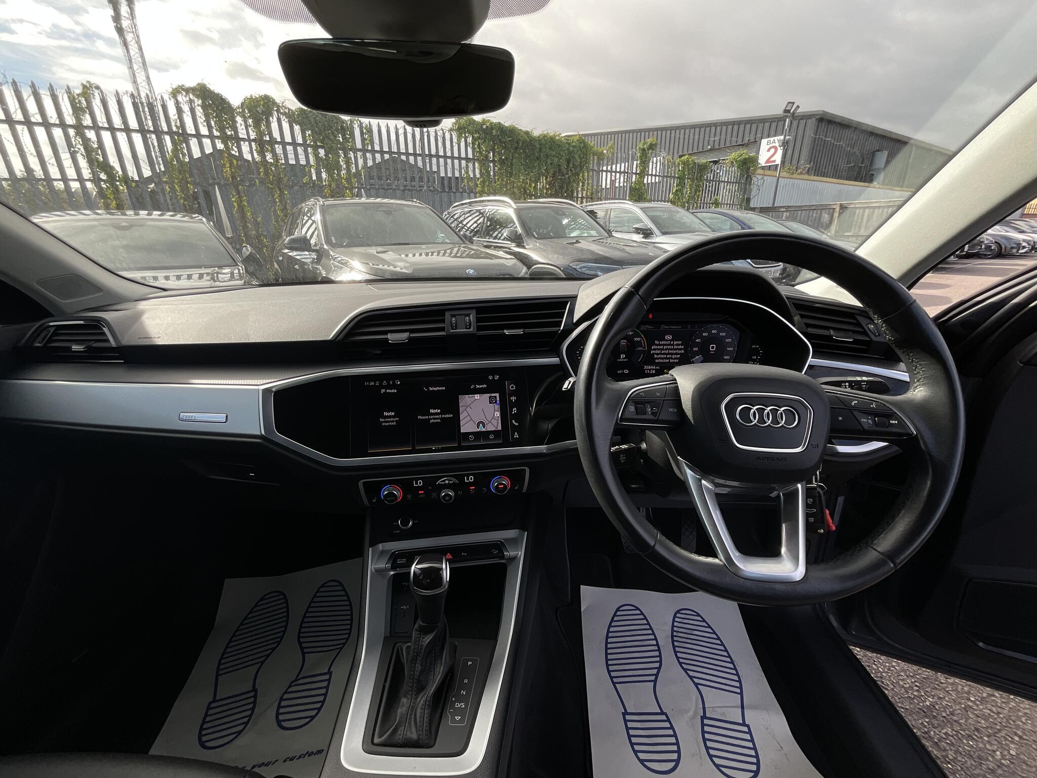 Audi Q3 - Image 19