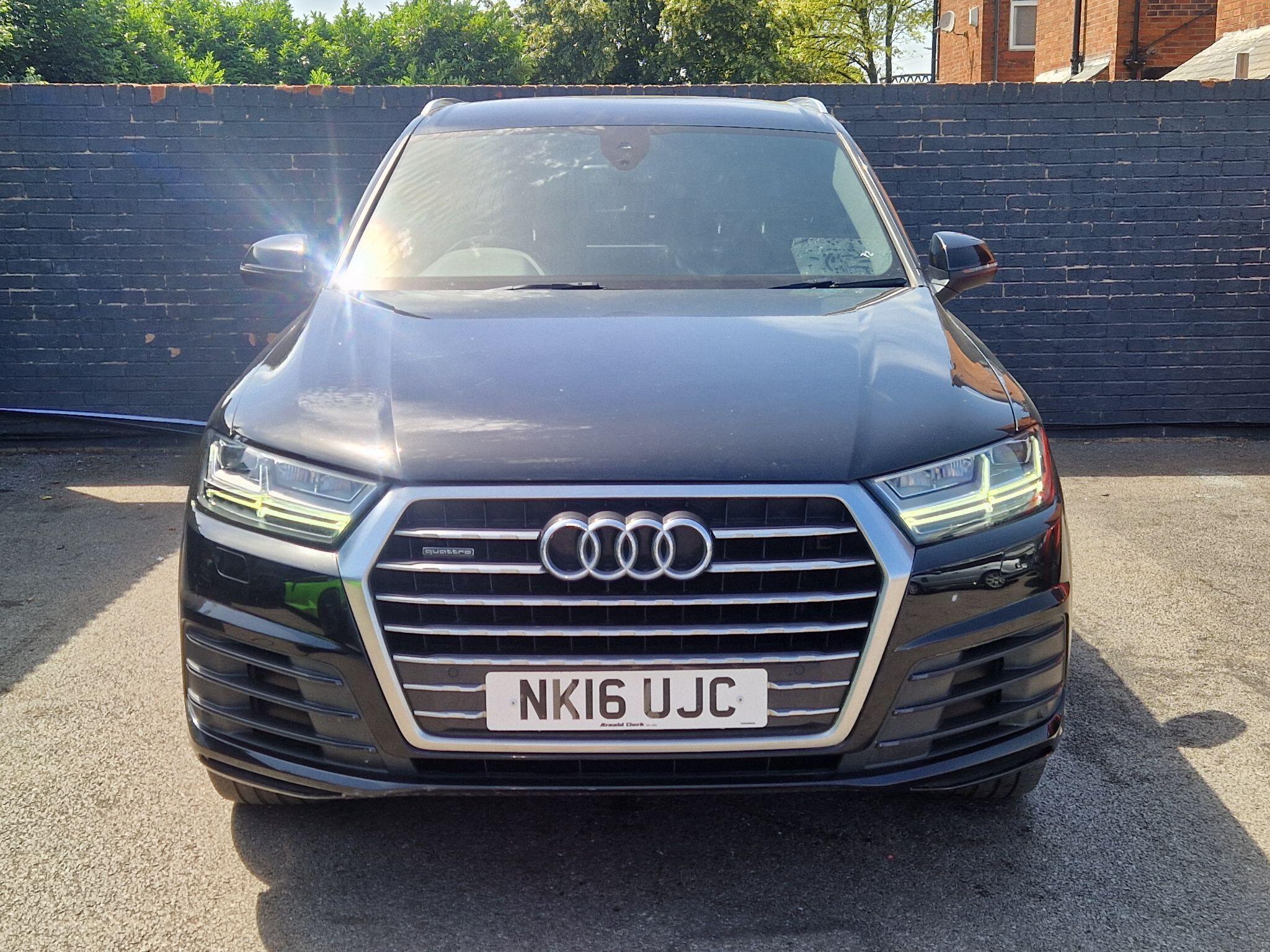 Audi Q7 - Image 4