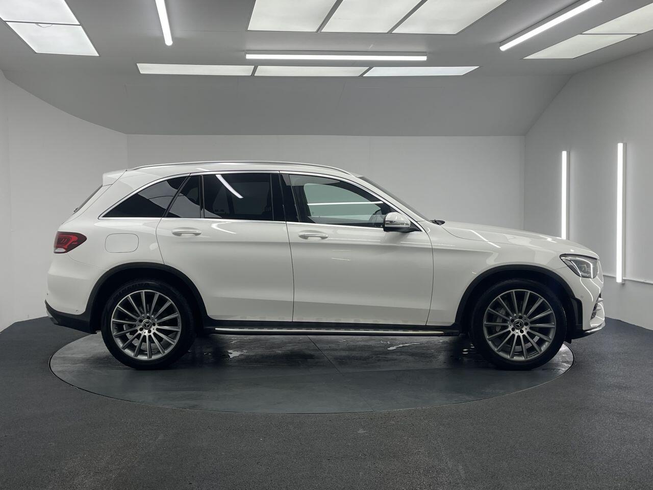 Mercedes GLC - Image 19