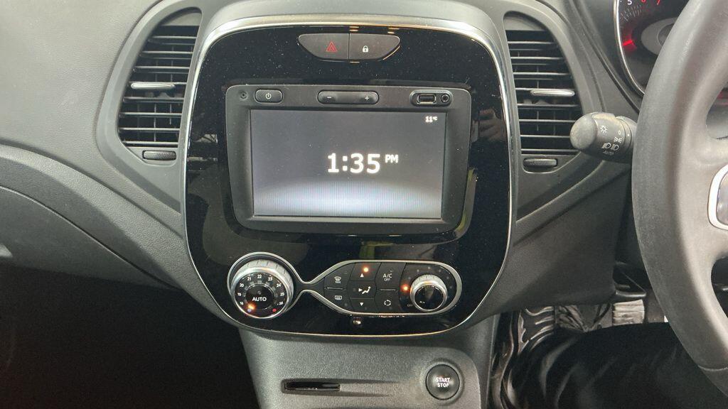Renault Captur - Image 3