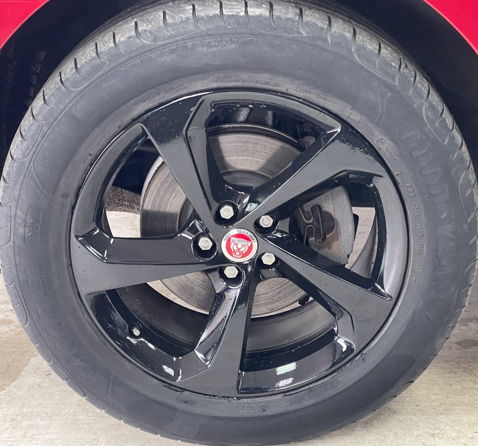 Jaguar F-Pace - Image 17