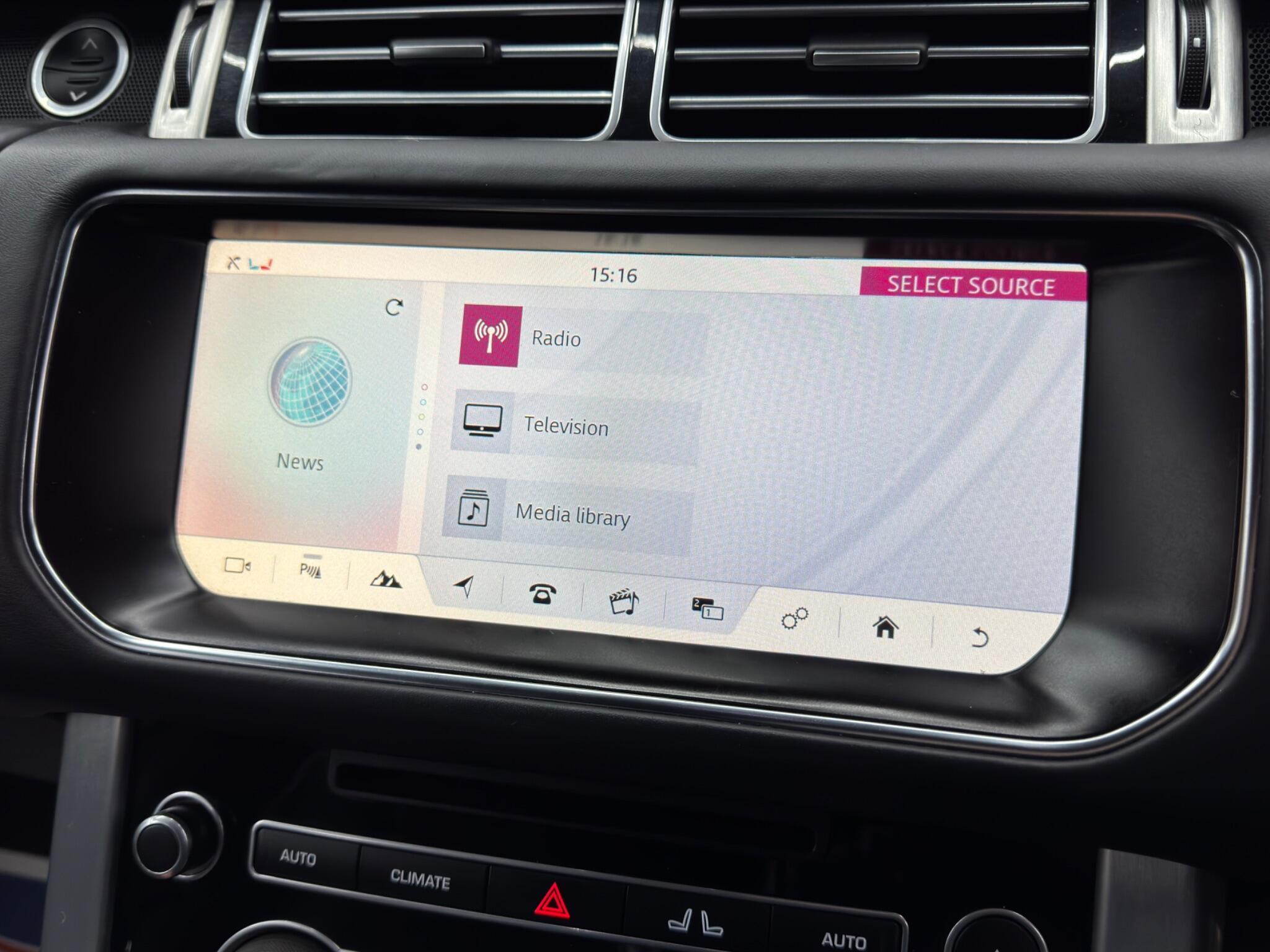 Land Rover Range Rover - Image 32