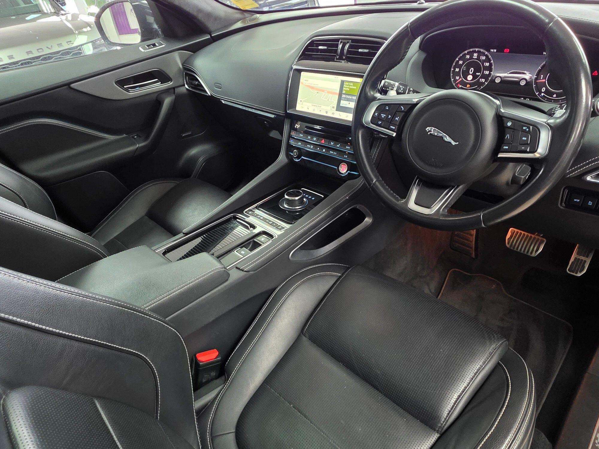 Jaguar F-Pace - Image 19