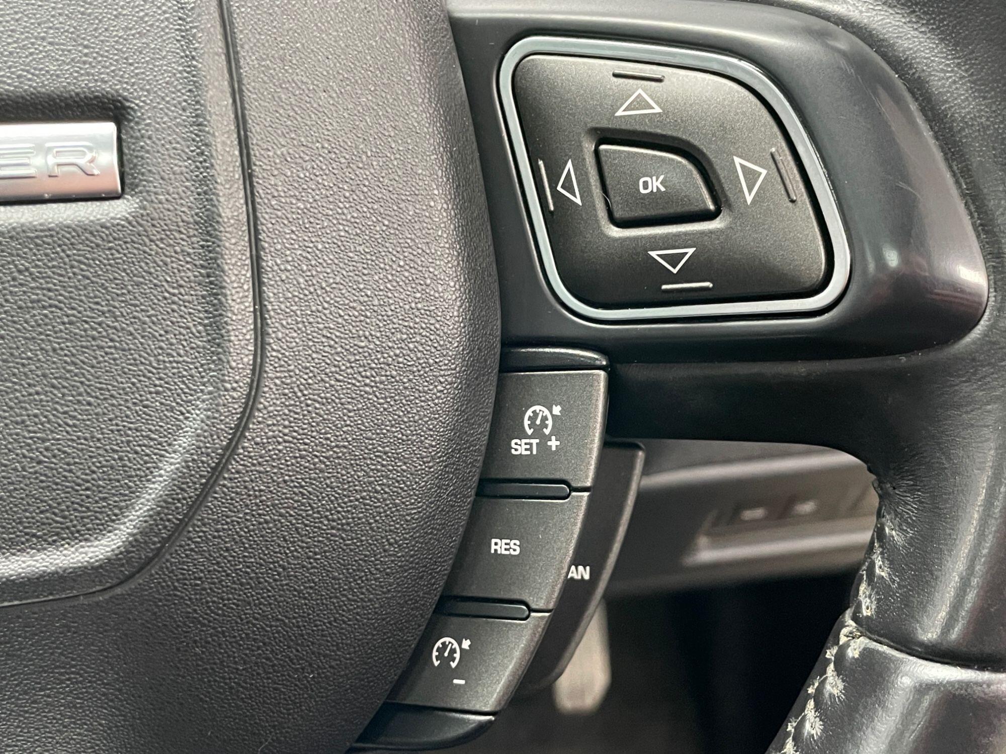 Land Rover Range Rover Evoque - Image 36