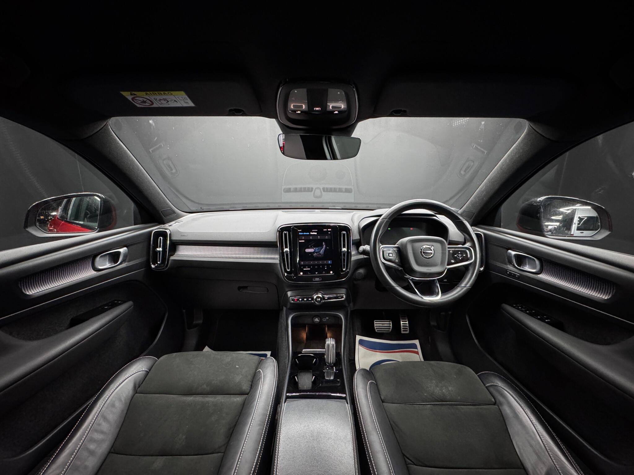 Volvo XC40 - Image 17