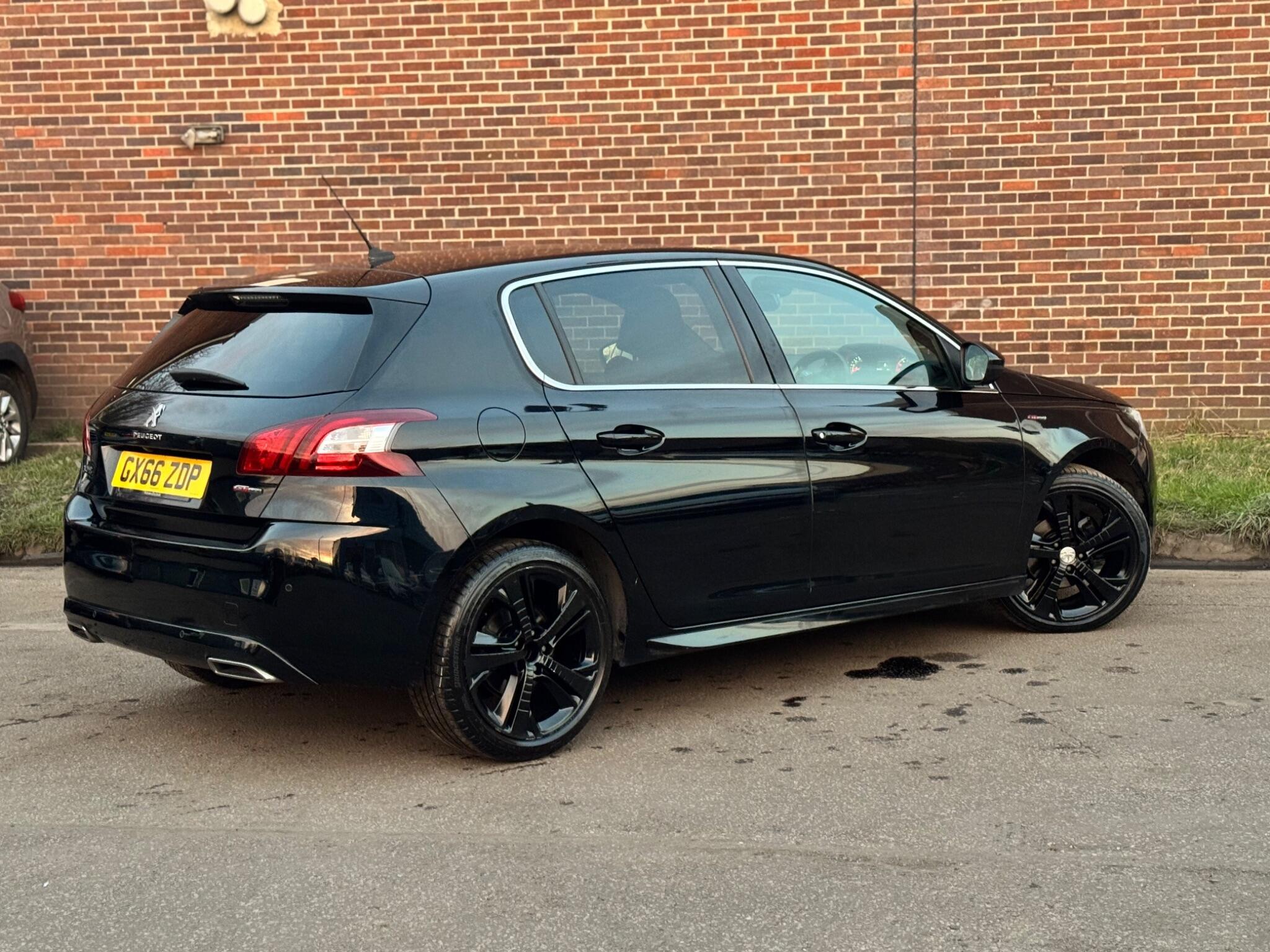 Peugeot 308 - Image 13