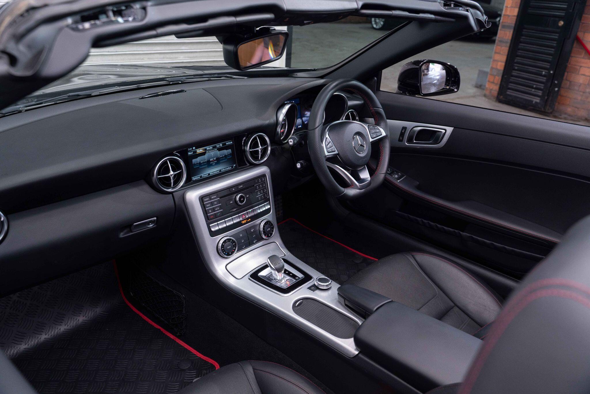 Mercedes SLC - Image 10