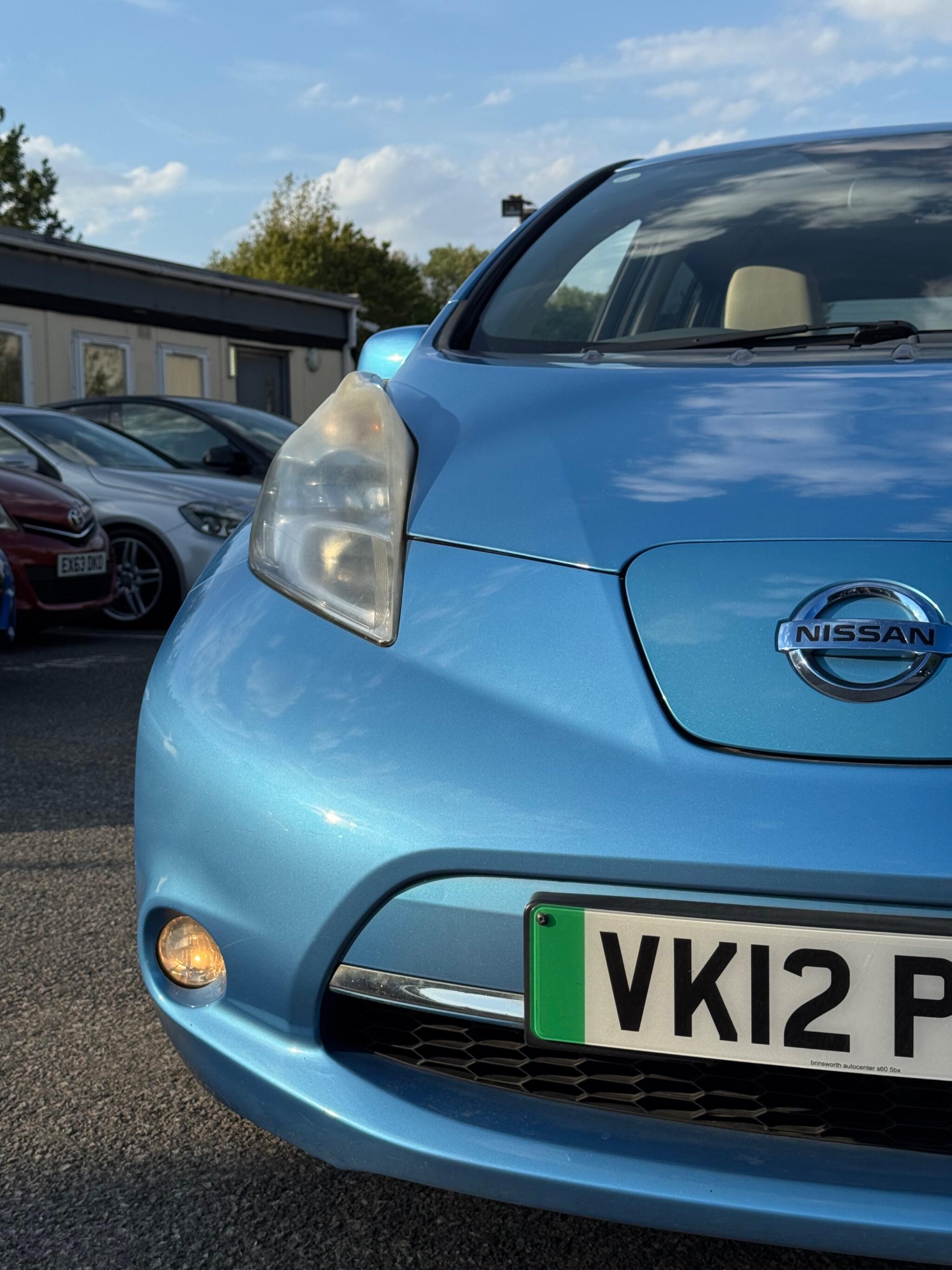 Nissan Leaf - Image 8
