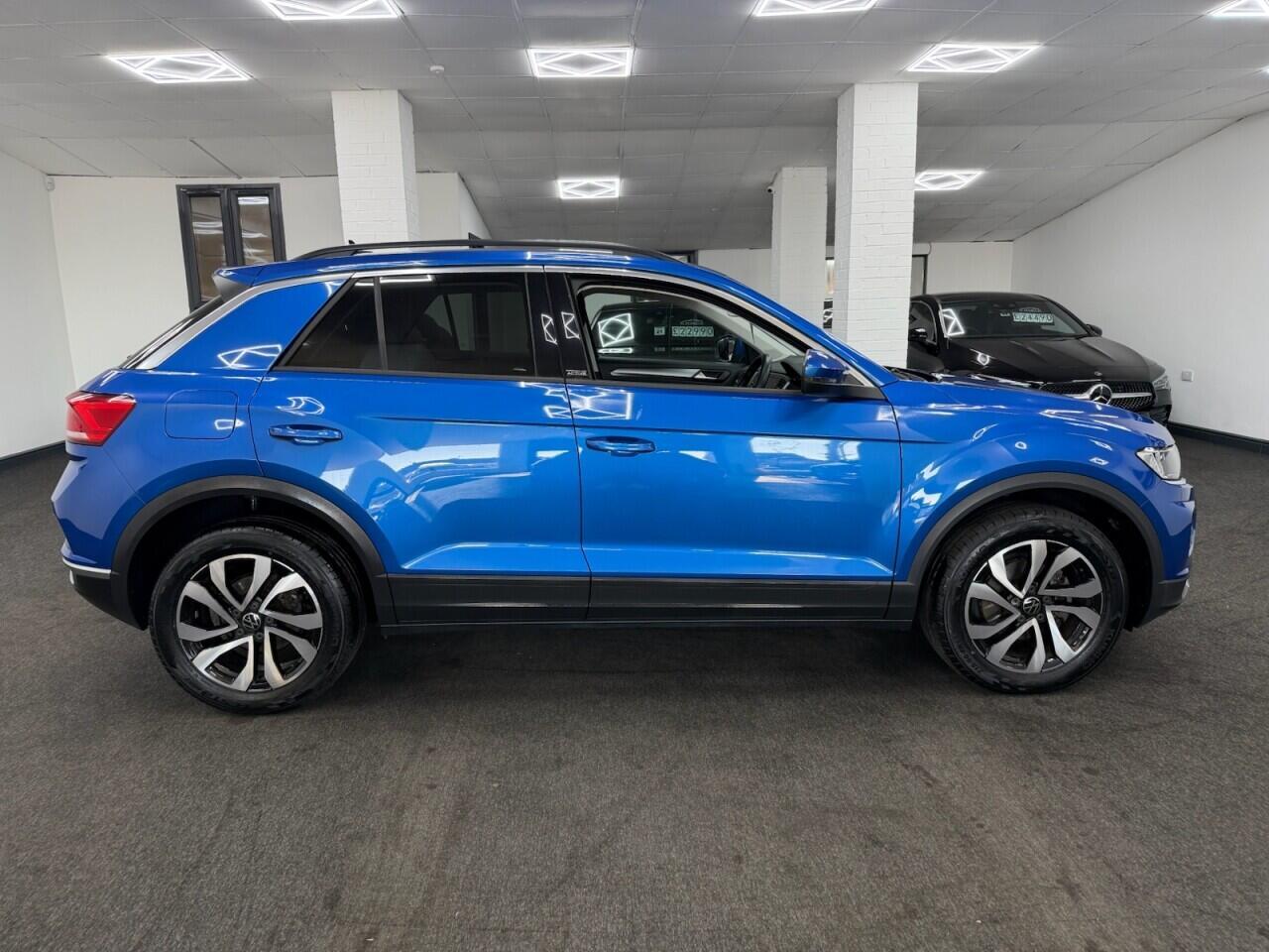 Volkswagen T-Roc - Image 5