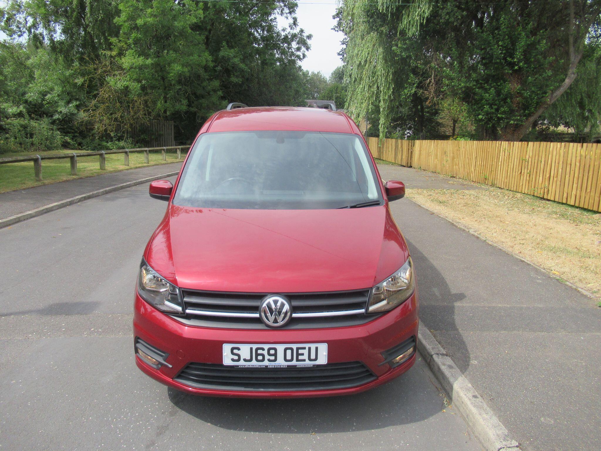 Volkswagen Caddy Maxi Life - Image 10