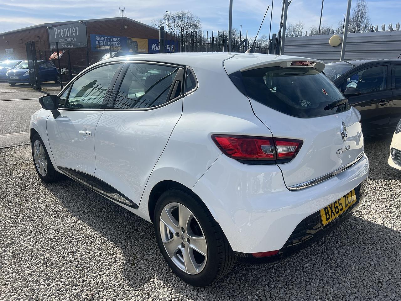Renault Clio - Image 4