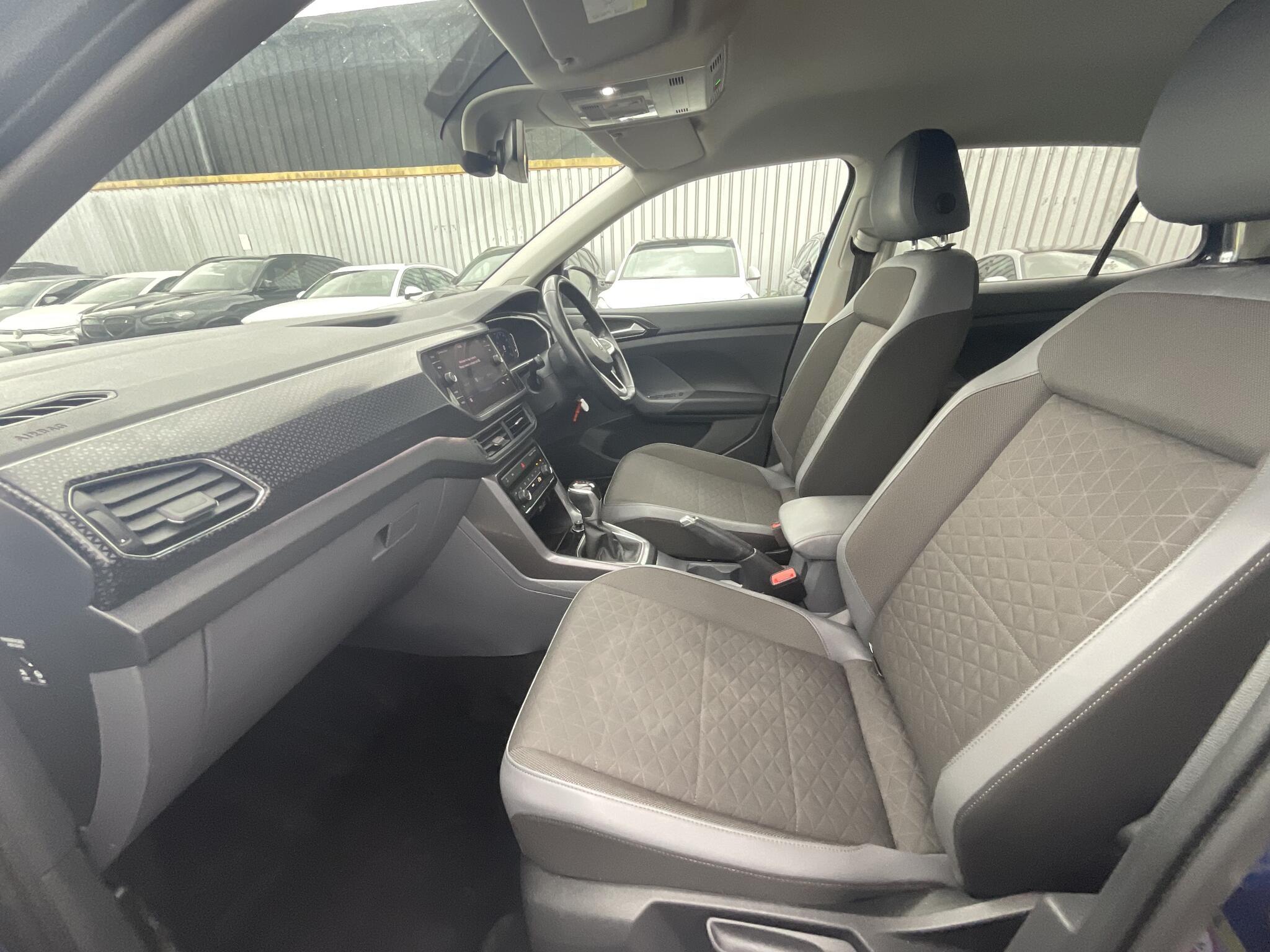 Volkswagen T-Cross - Image 18