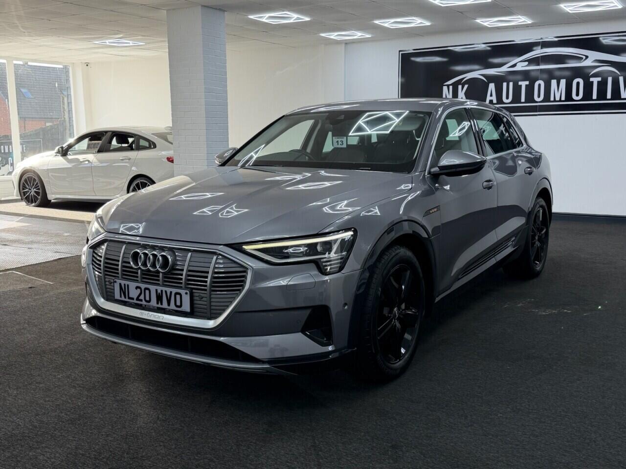 Audi E-Tron - Image 8