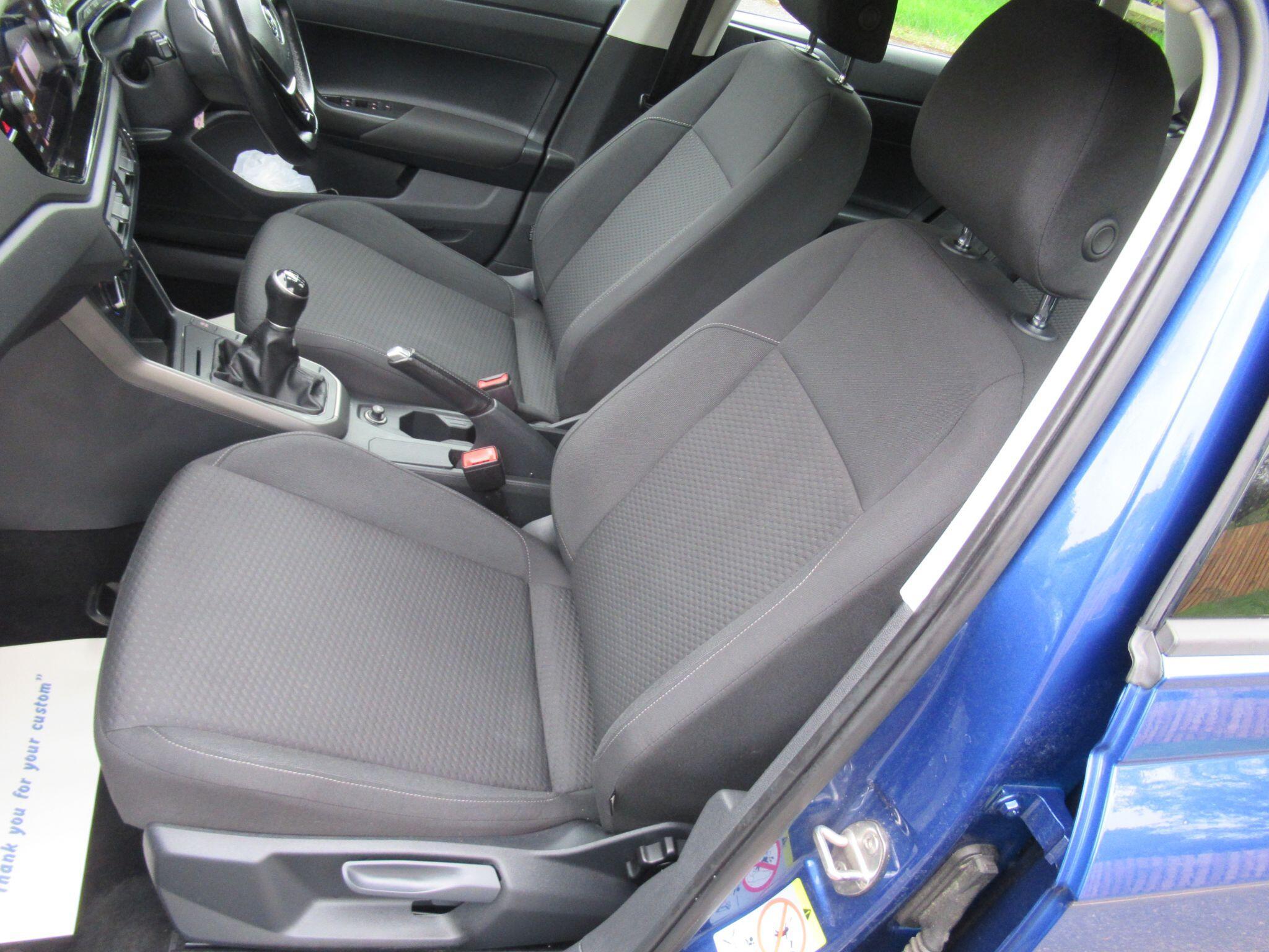 Volkswagen Polo - Image 12