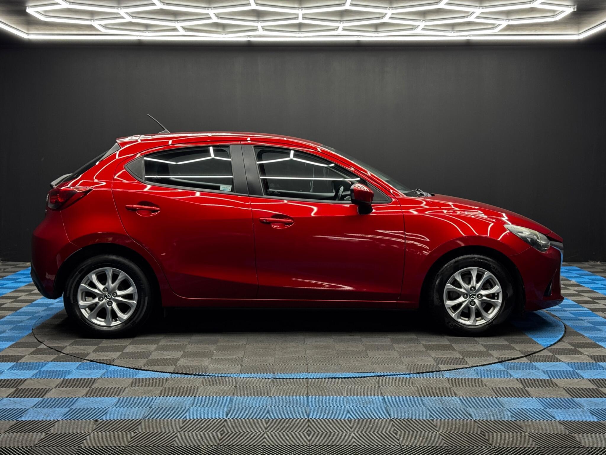 Mazda MAZDA2 - Image 4