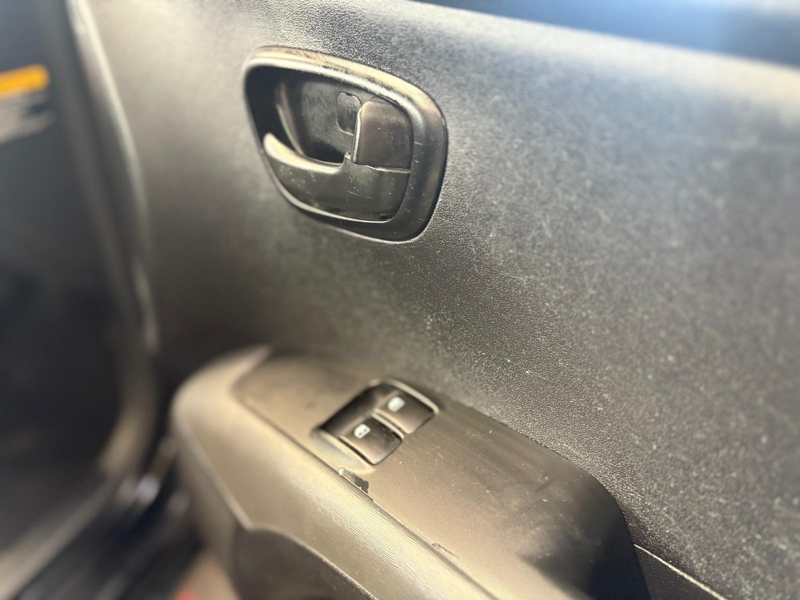 Hyundai i10 - Image 28