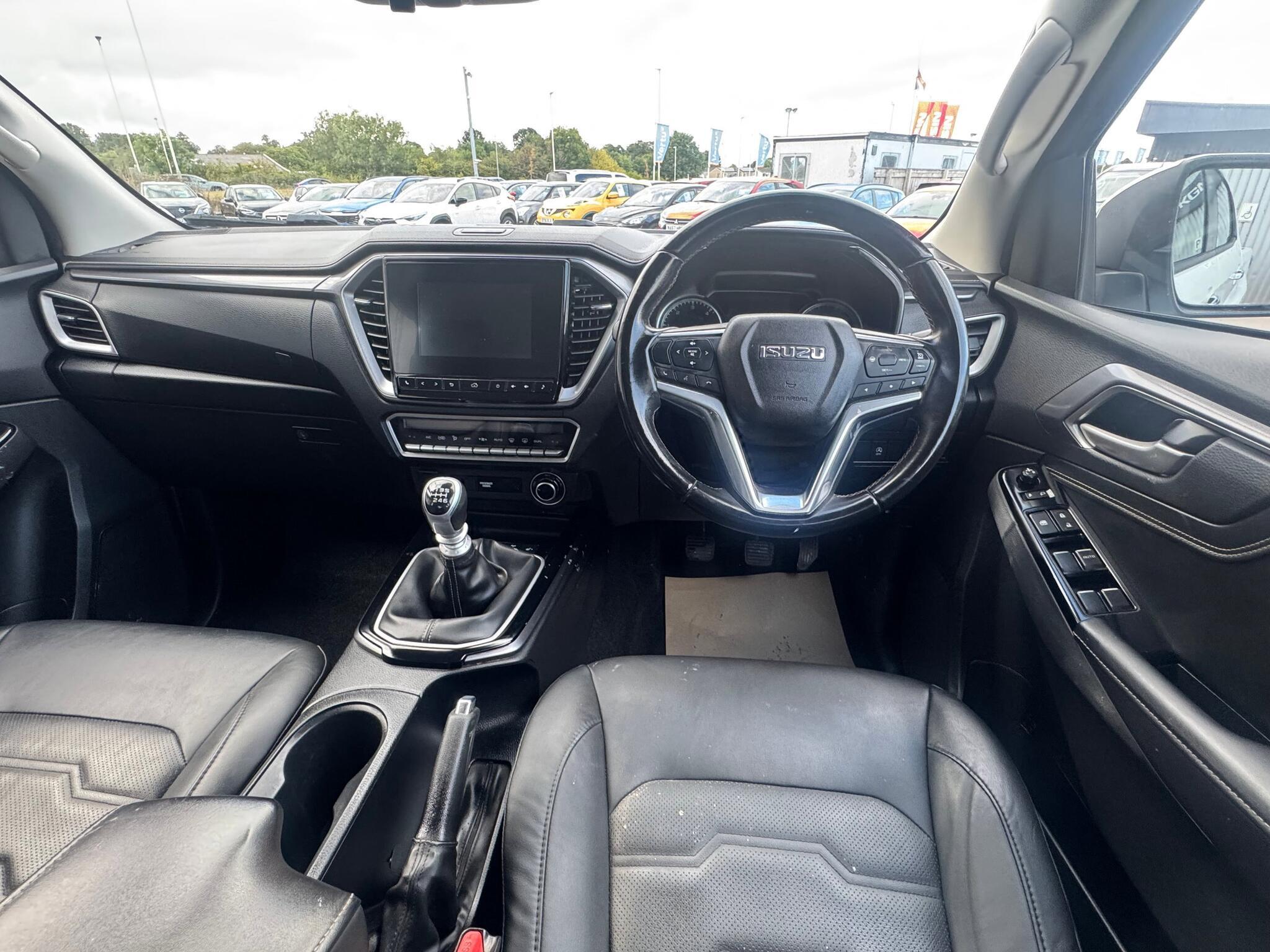 Isuzu D-MAX - Image 6