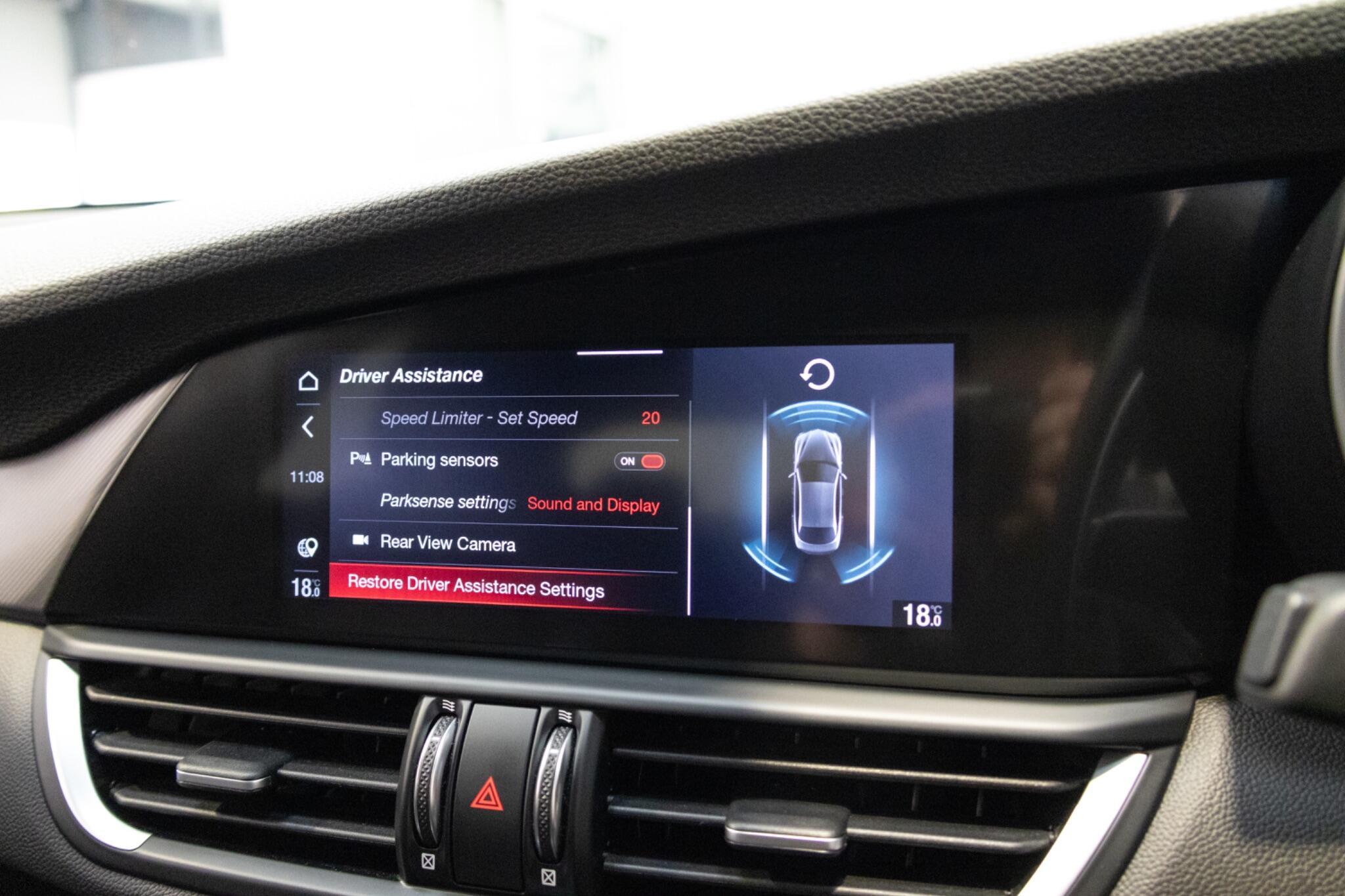 Alfa Romeo Giulia - Image 24