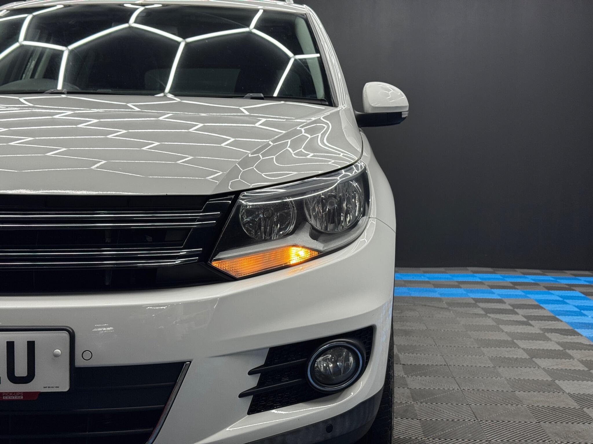 Volkswagen Tiguan - Image 42