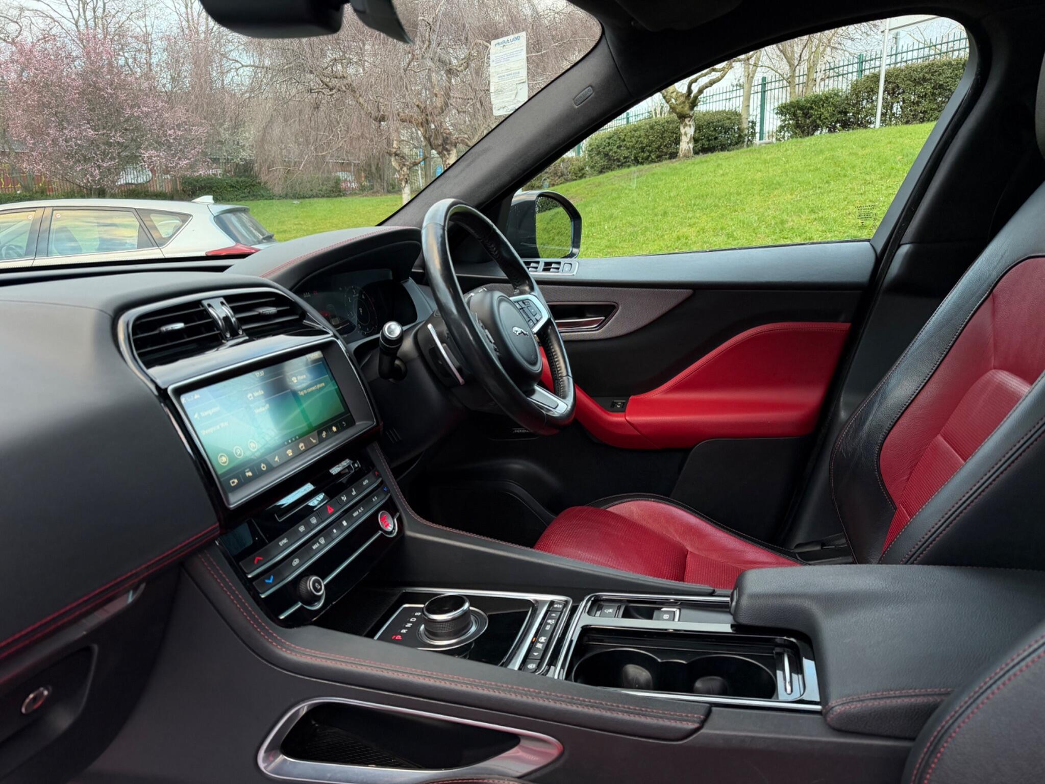 Jaguar F-Pace - Image 48