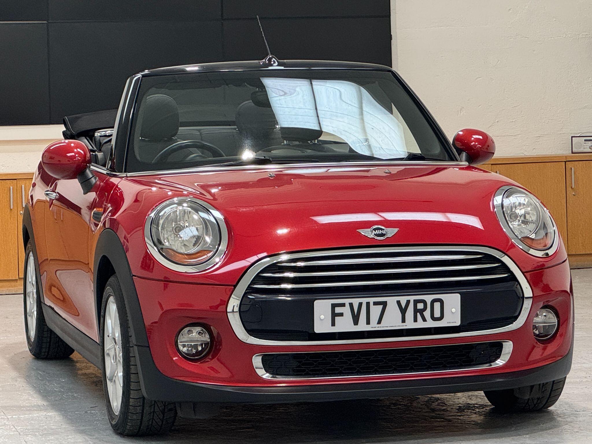 MINI Convertible - Image 9