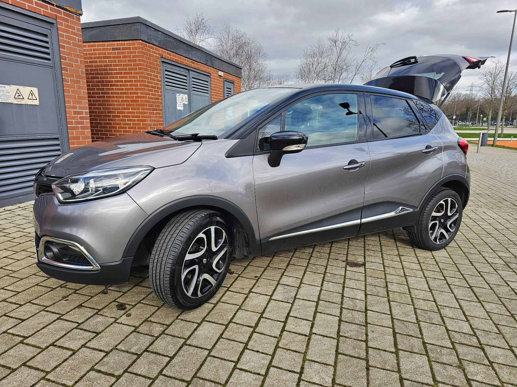 Renault Captur - Image 28
