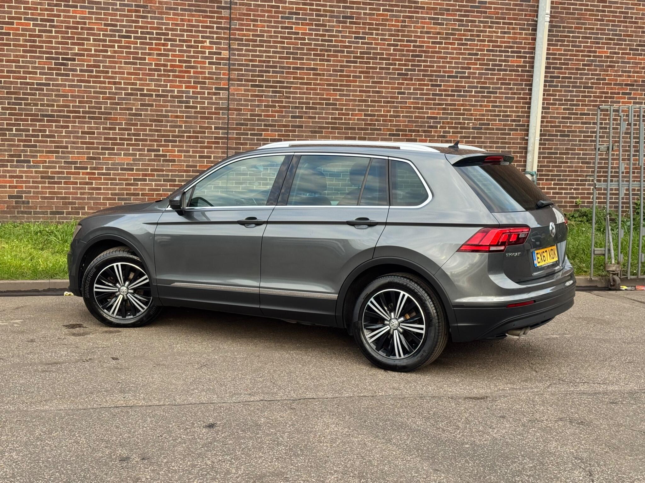 Volkswagen Tiguan - Image 15