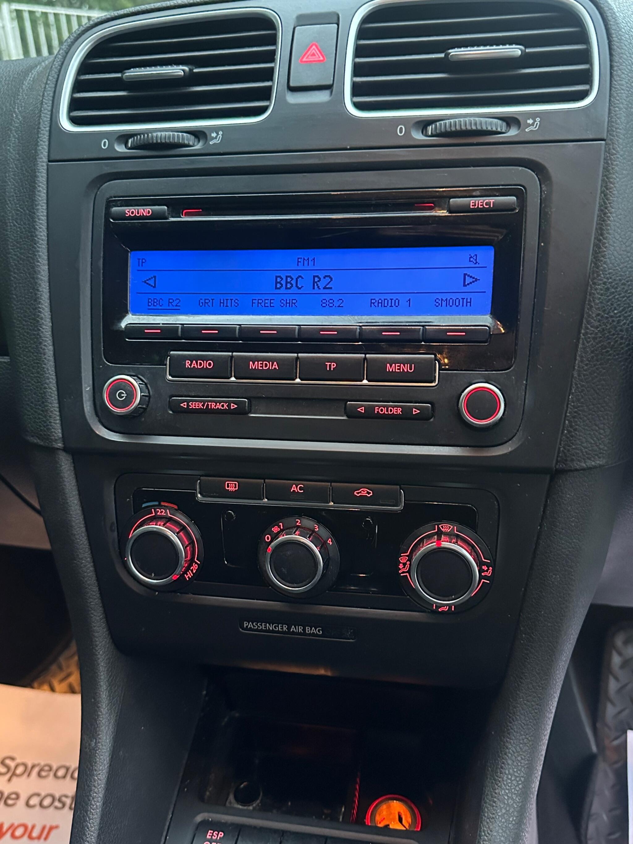 Volkswagen Golf - Image 18