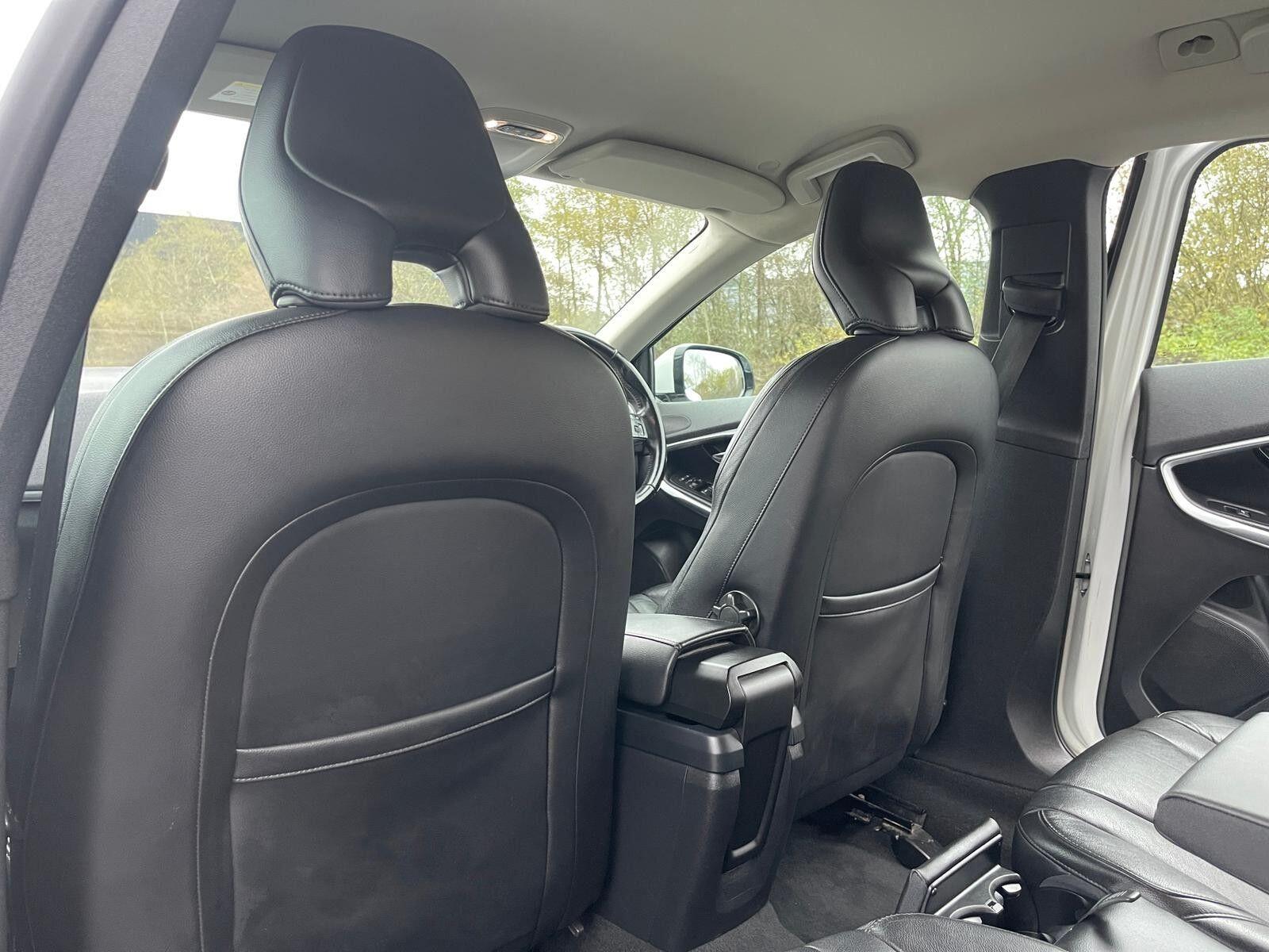 Volvo V40 - Image 22