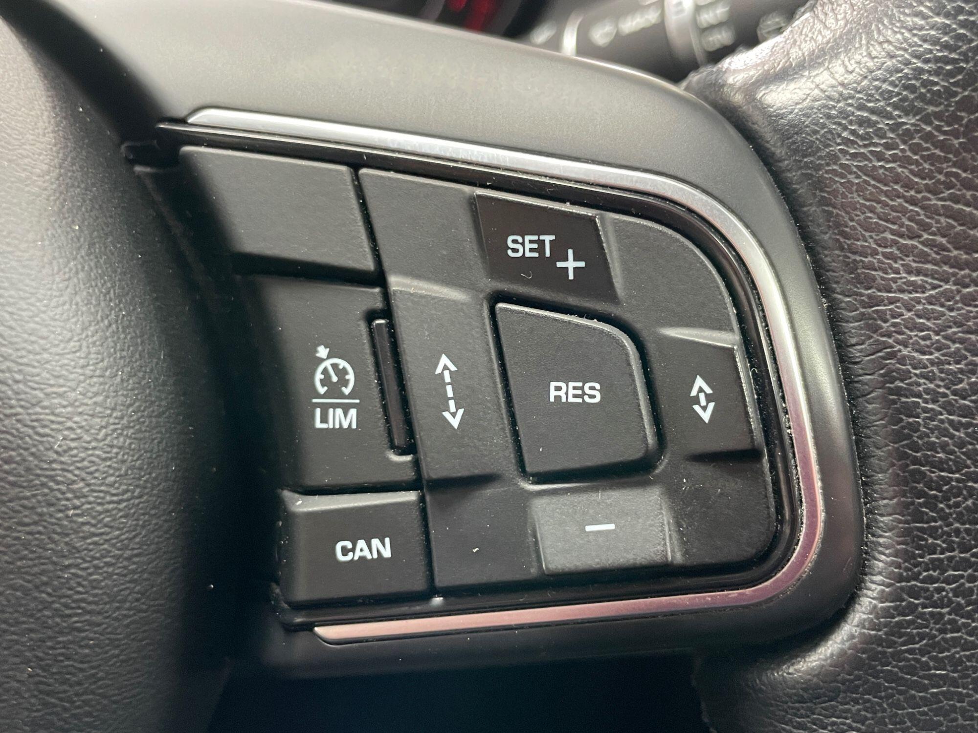 Jaguar E-Pace - Image 41