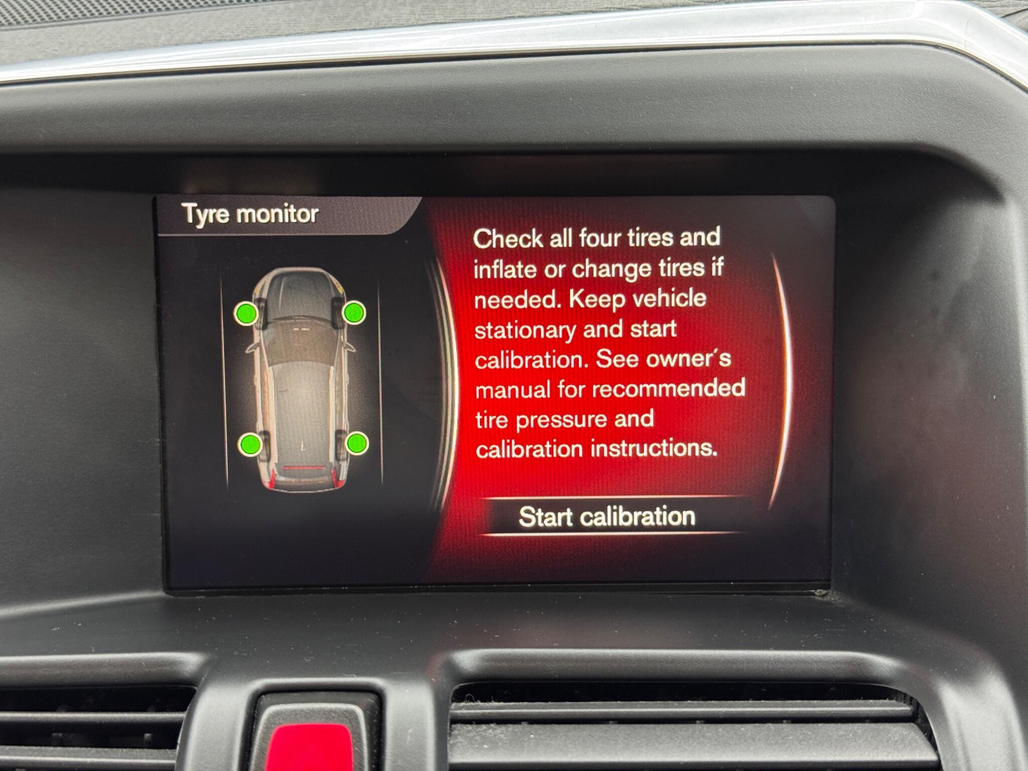 Volvo XC60 - Image 33