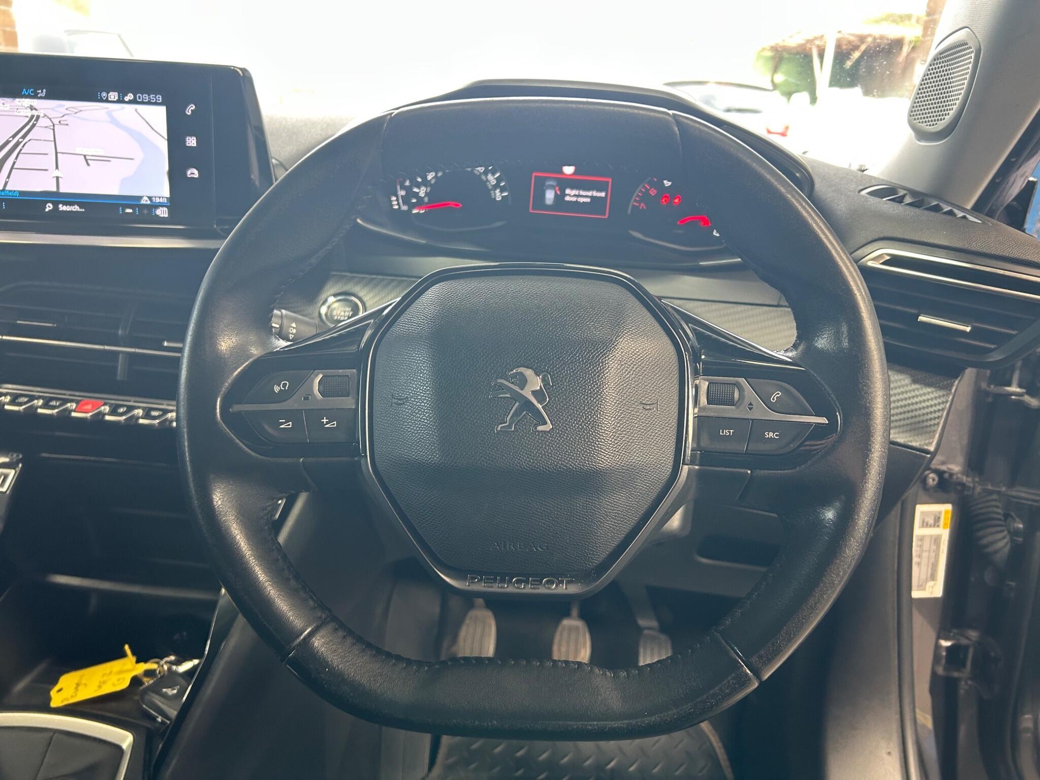 Peugeot 2008 - Image 27