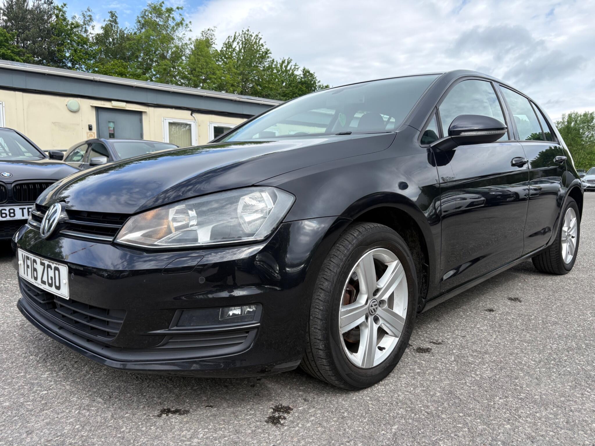 Volkswagen Golf - Image 7