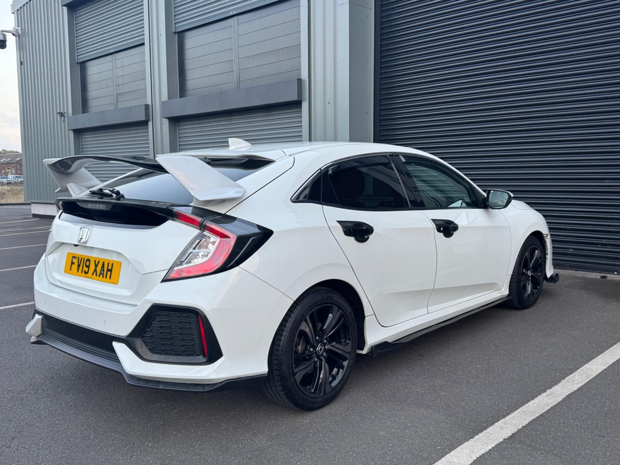 Honda Civic - Image 14