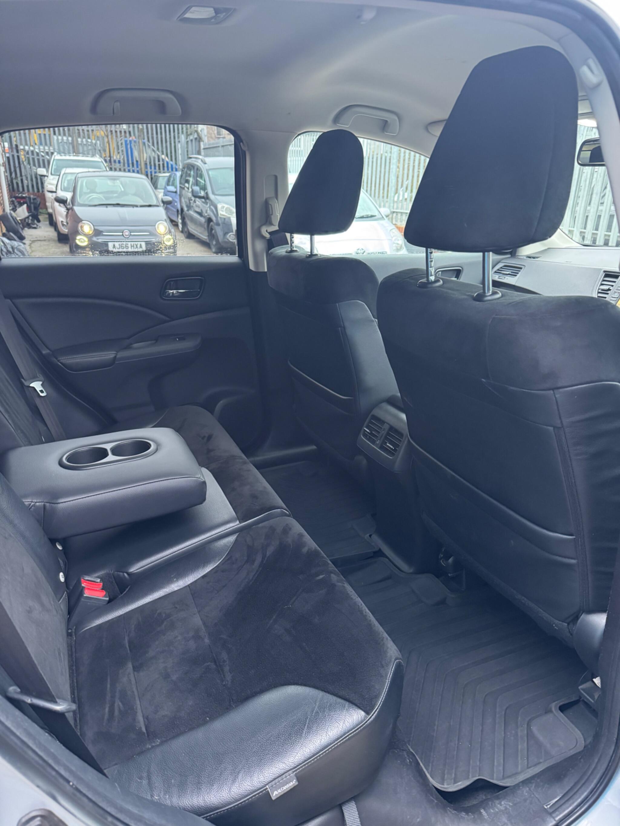 Honda CR-V - Image 23