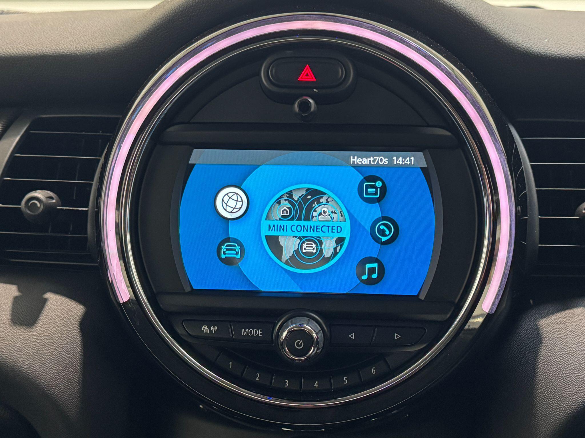 MINI Hatch - Image 34