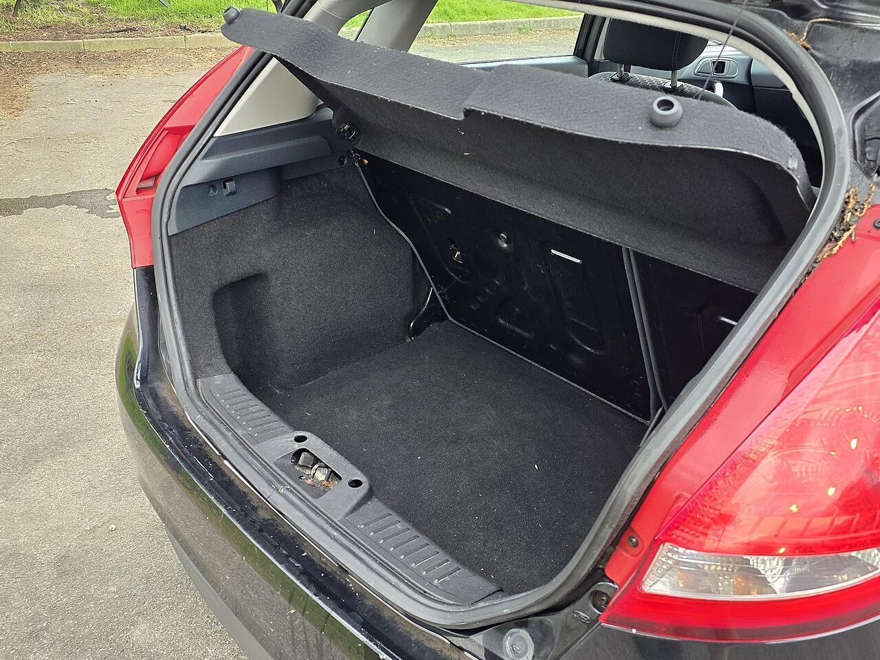 Ford Fiesta - Image 6