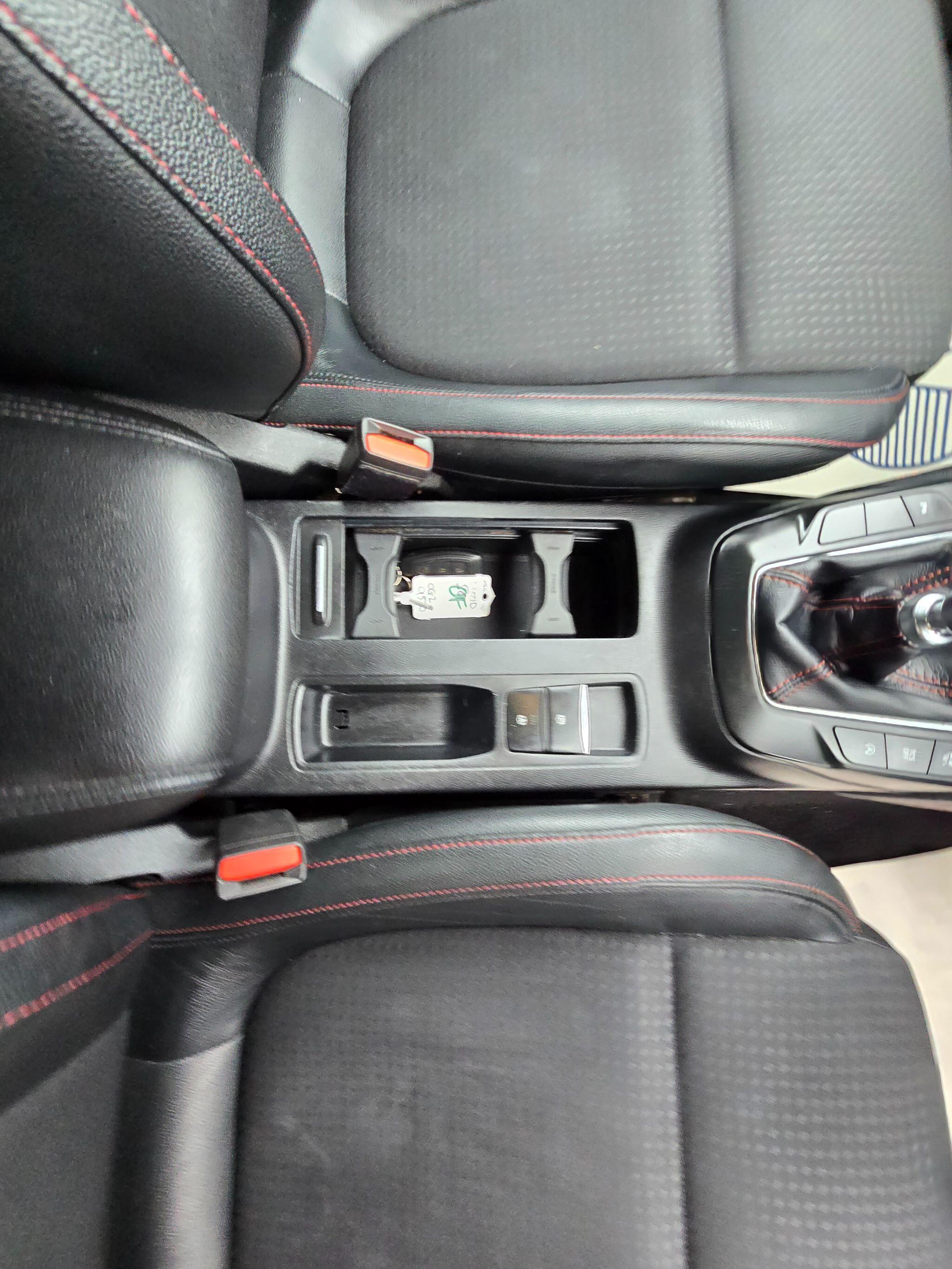 Ford Focus - Image 23