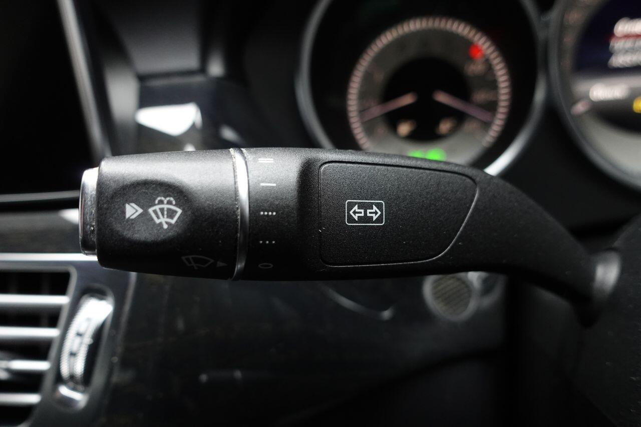 Mercedes CLS Class - Image 32