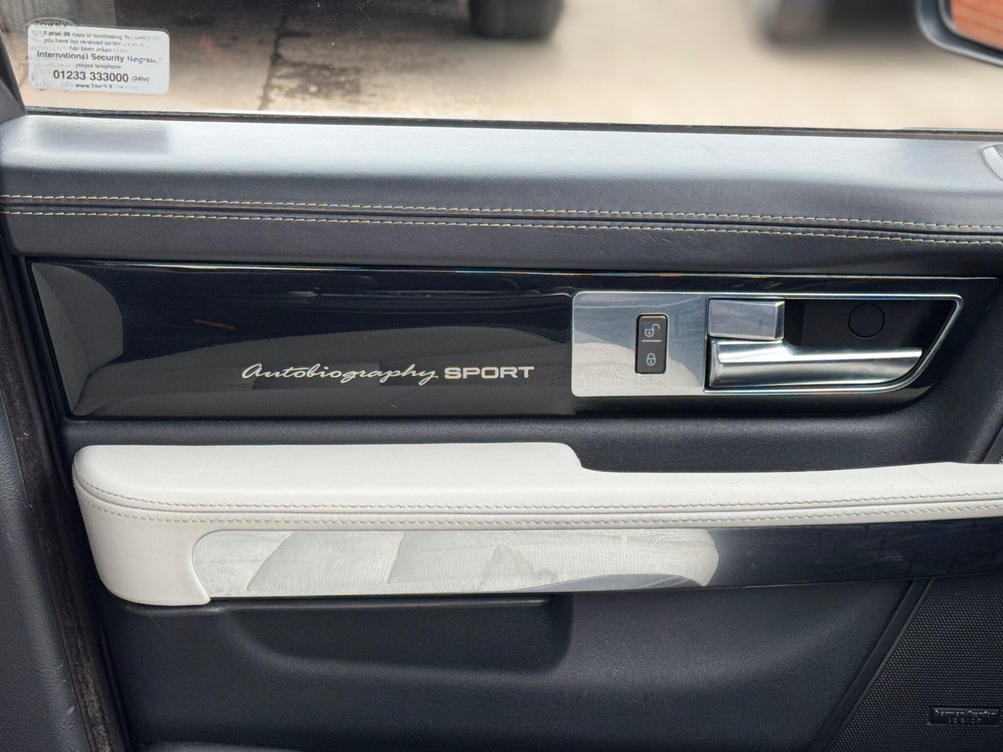 Land Rover RANGE ROVER SPORT - Image 32