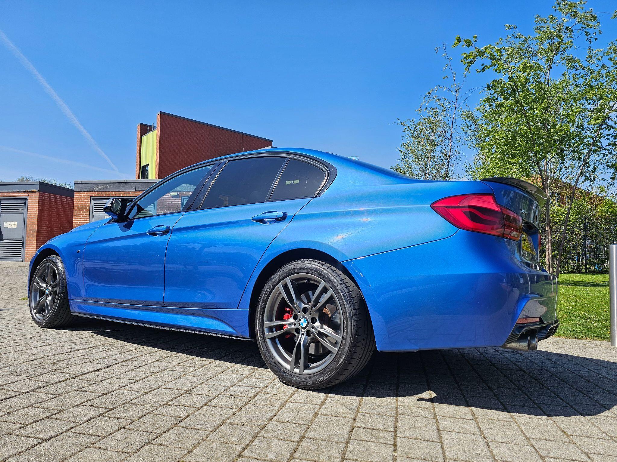 BMW 3 Series - Image 10