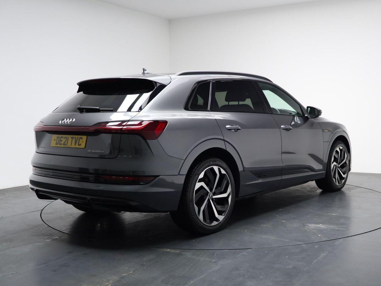 Audi E-Tron - Image 7