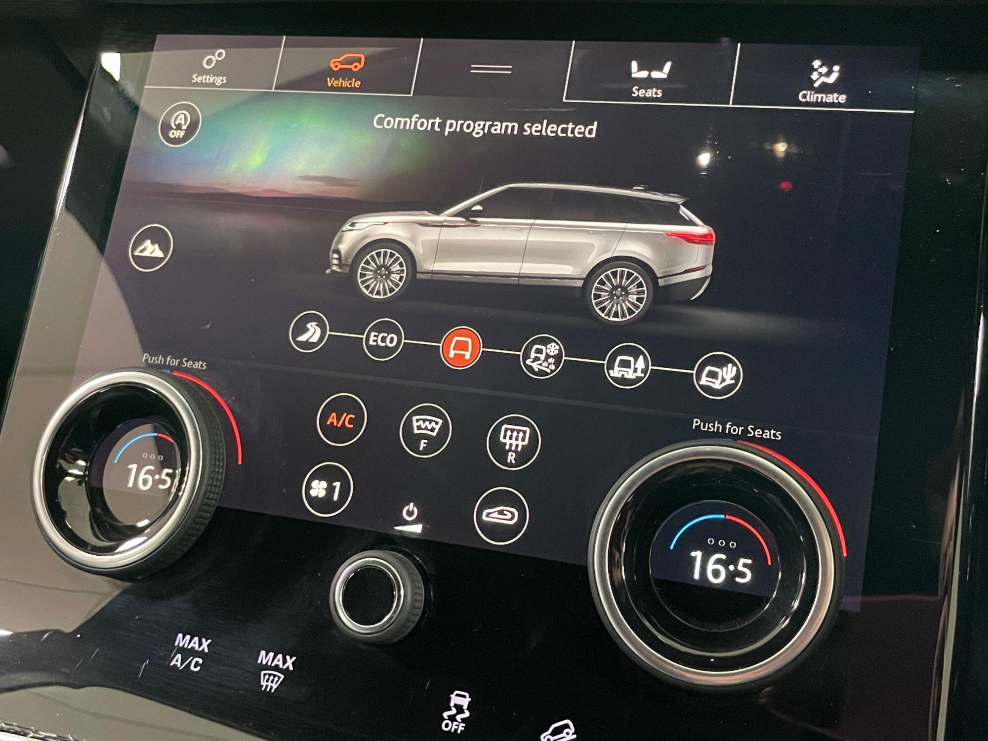 Land Rover Range Rover Velar - Image 50