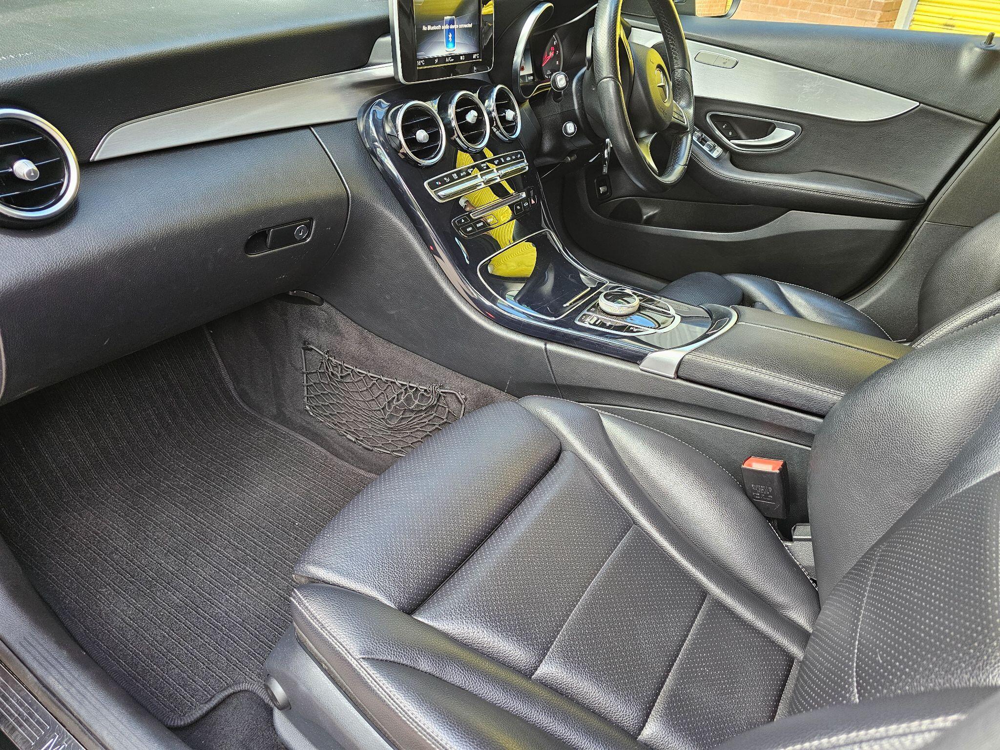 Mercedes C Class - Image 15