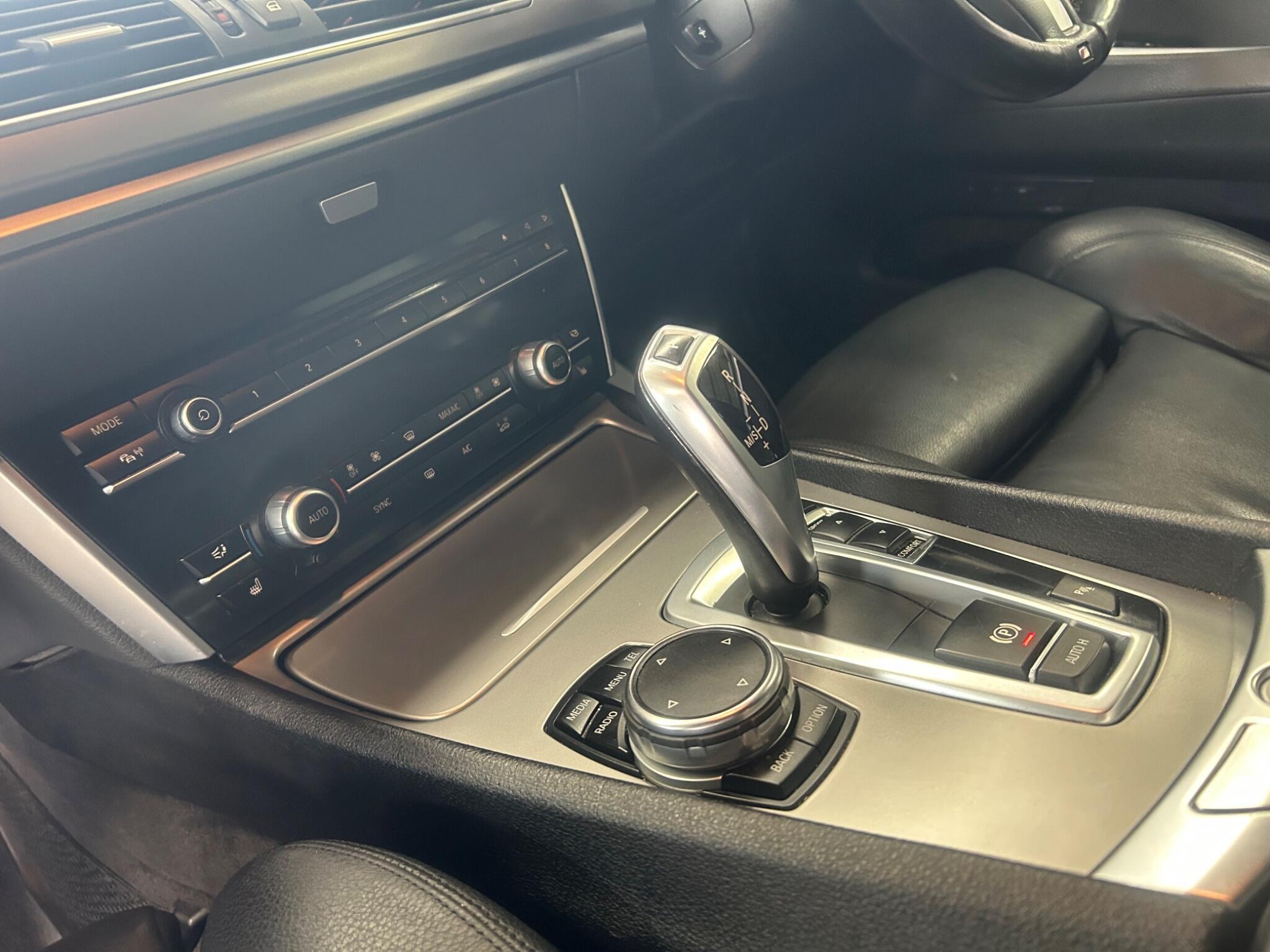 BMW 5 SERIES GRAN TURISMO - Image 18