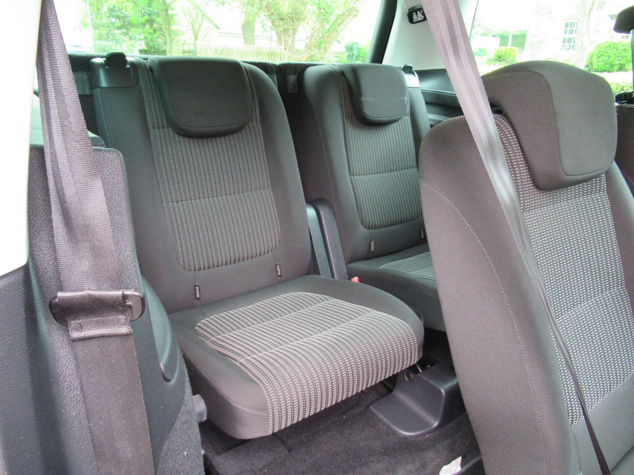 SEAT Alhambra - Image 20