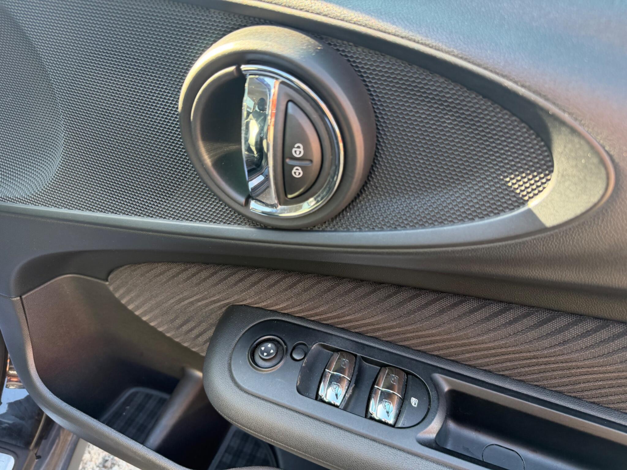 MINI Clubman - Image 18