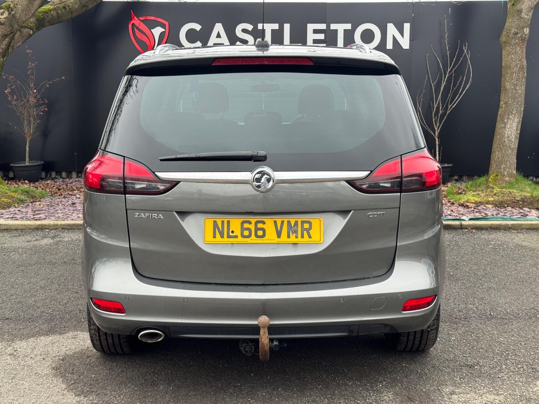 Vauxhall Zafira Tourer - Image 4